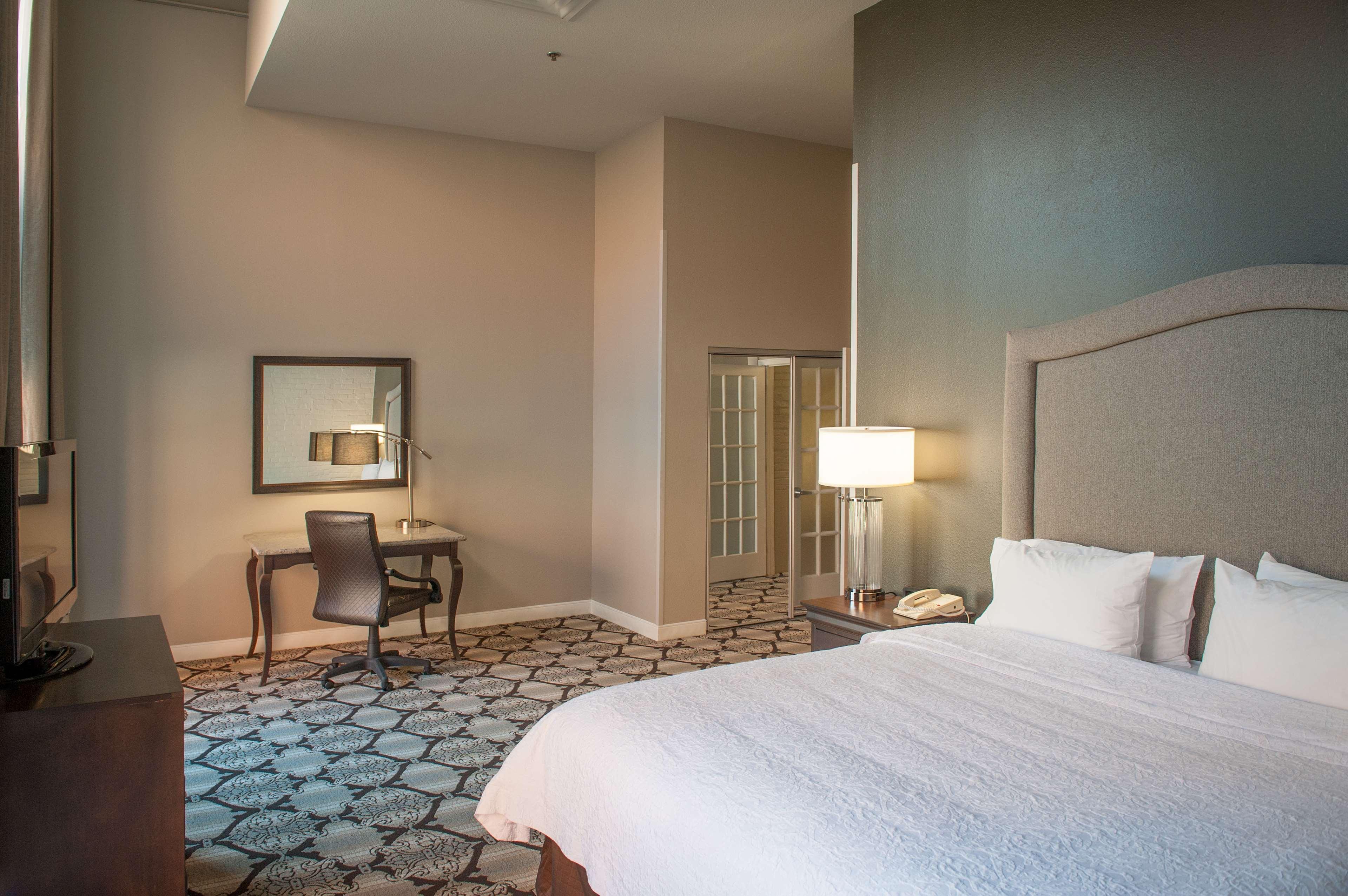 Hampton Inn And Suites New Orleans Convention Center Eksteriør billede